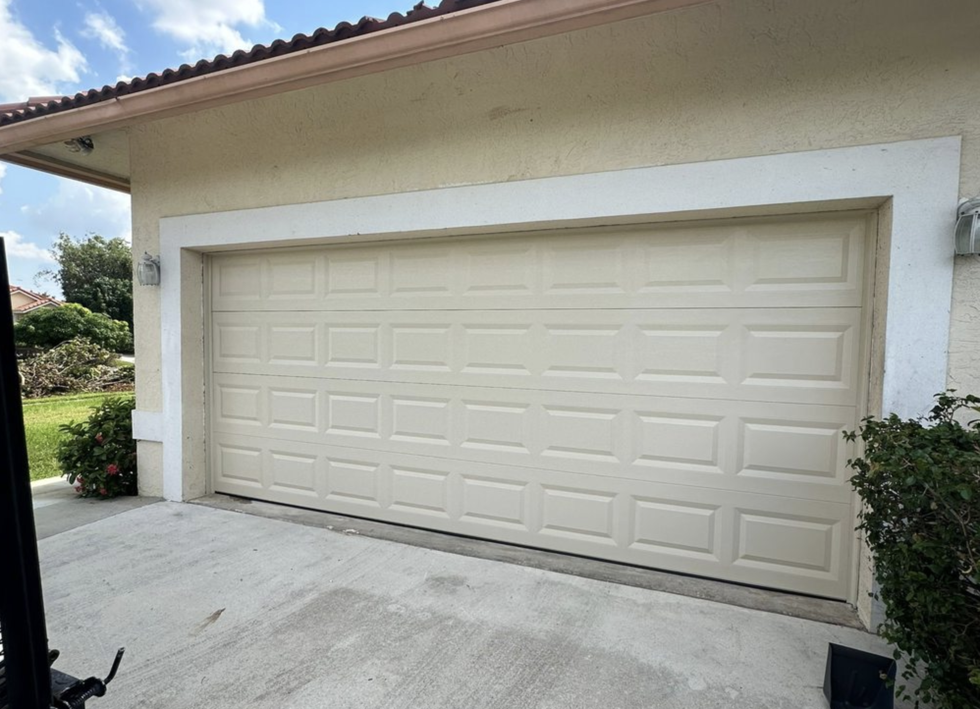 Commercial door service